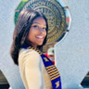 Meet your Posher, Cecilia